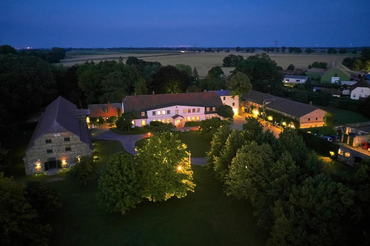 Relais & Chateaux Gutshaus Stolpe Stolpe an der Peene Buitenkant foto