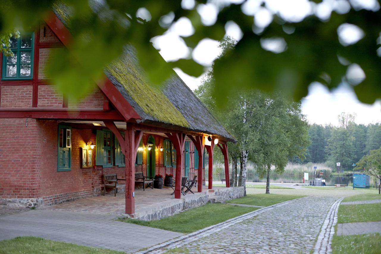 Relais & Chateaux Gutshaus Stolpe Stolpe an der Peene Buitenkant foto