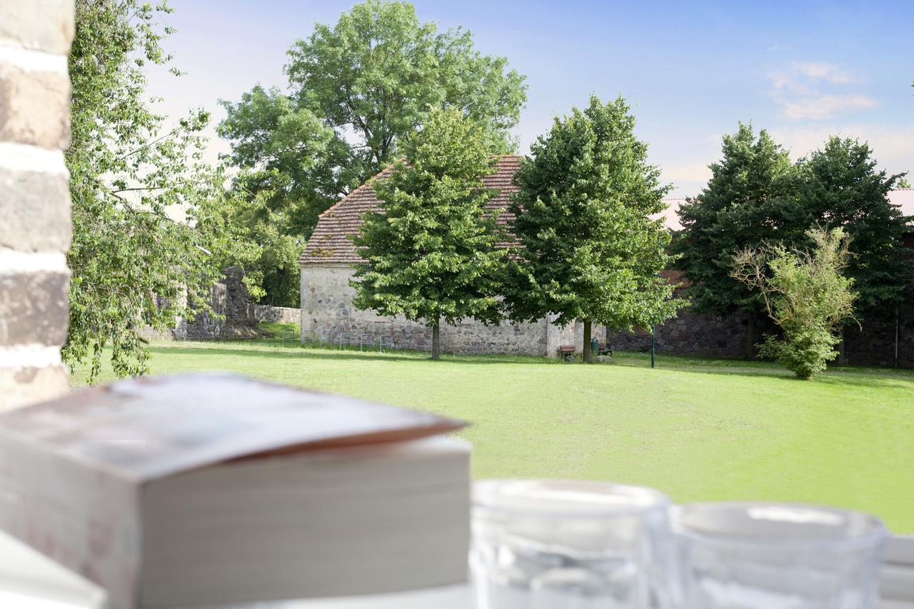 Relais & Chateaux Gutshaus Stolpe Stolpe an der Peene Buitenkant foto