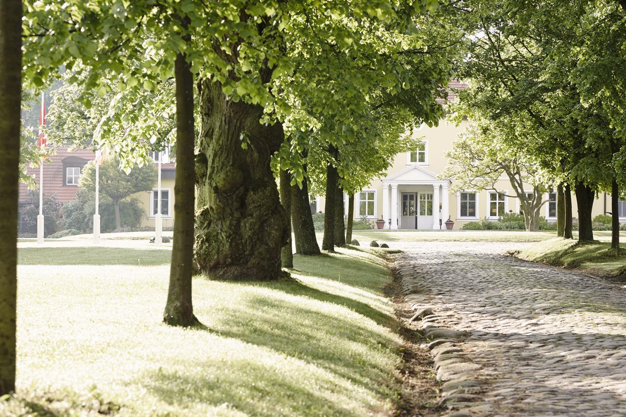 Relais & Chateaux Gutshaus Stolpe Stolpe an der Peene Buitenkant foto